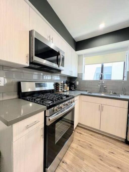 4Br Townhouse In Koreatown ลอสแอนเจลิส ภายนอก รูปภาพ