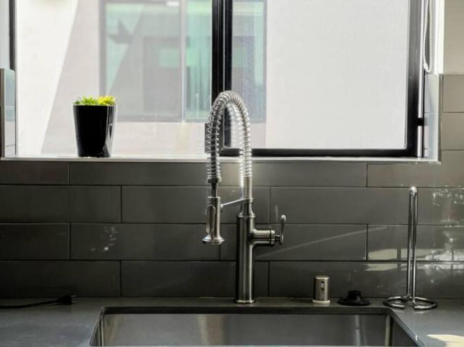 4Br Townhouse In Koreatown ลอสแอนเจลิส ภายนอก รูปภาพ
